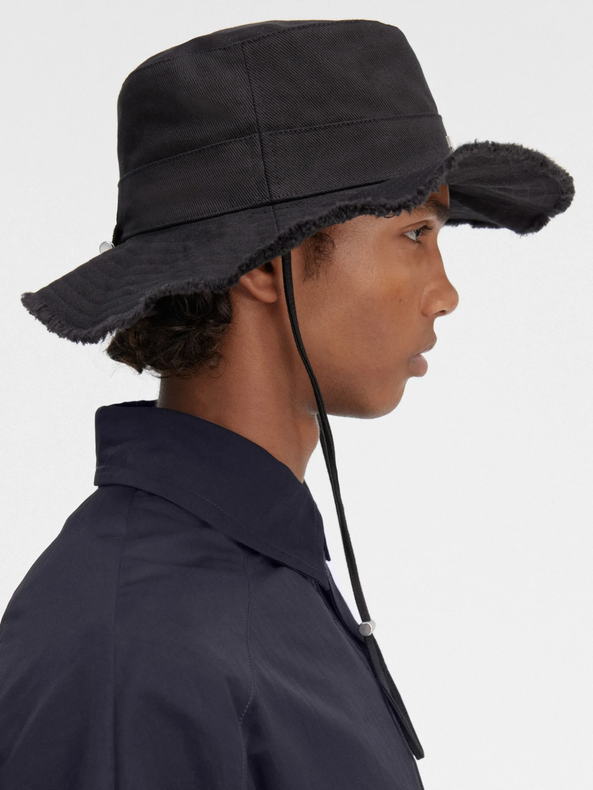 Fashion Jacquemus De Artichaut emmerhoed Black