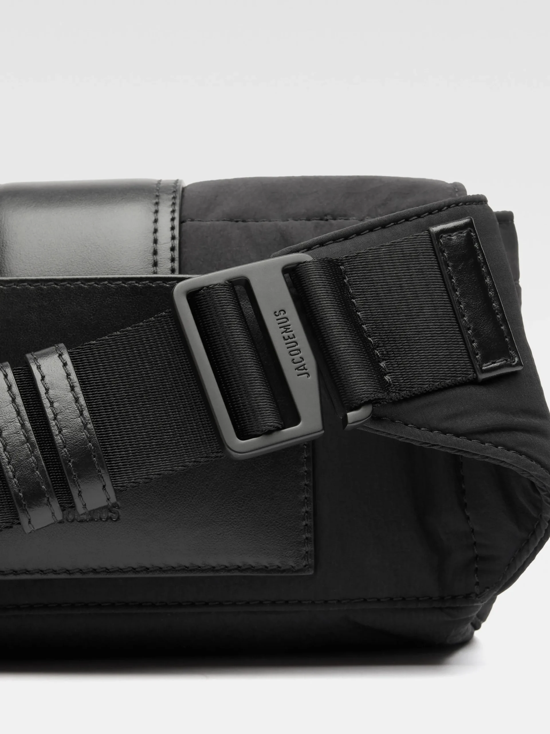 Best Jacquemus De Bambino heuptas Black