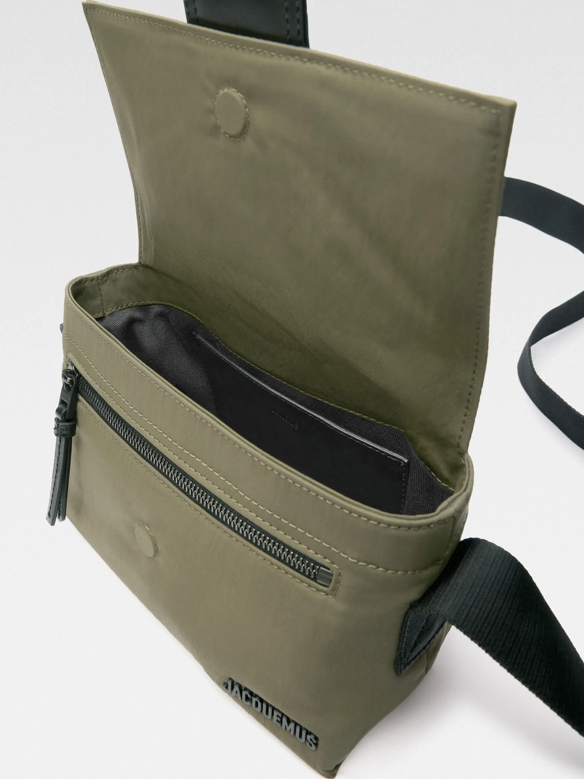 Online Jacquemus De Bambino kleine messenger-tas Khaki