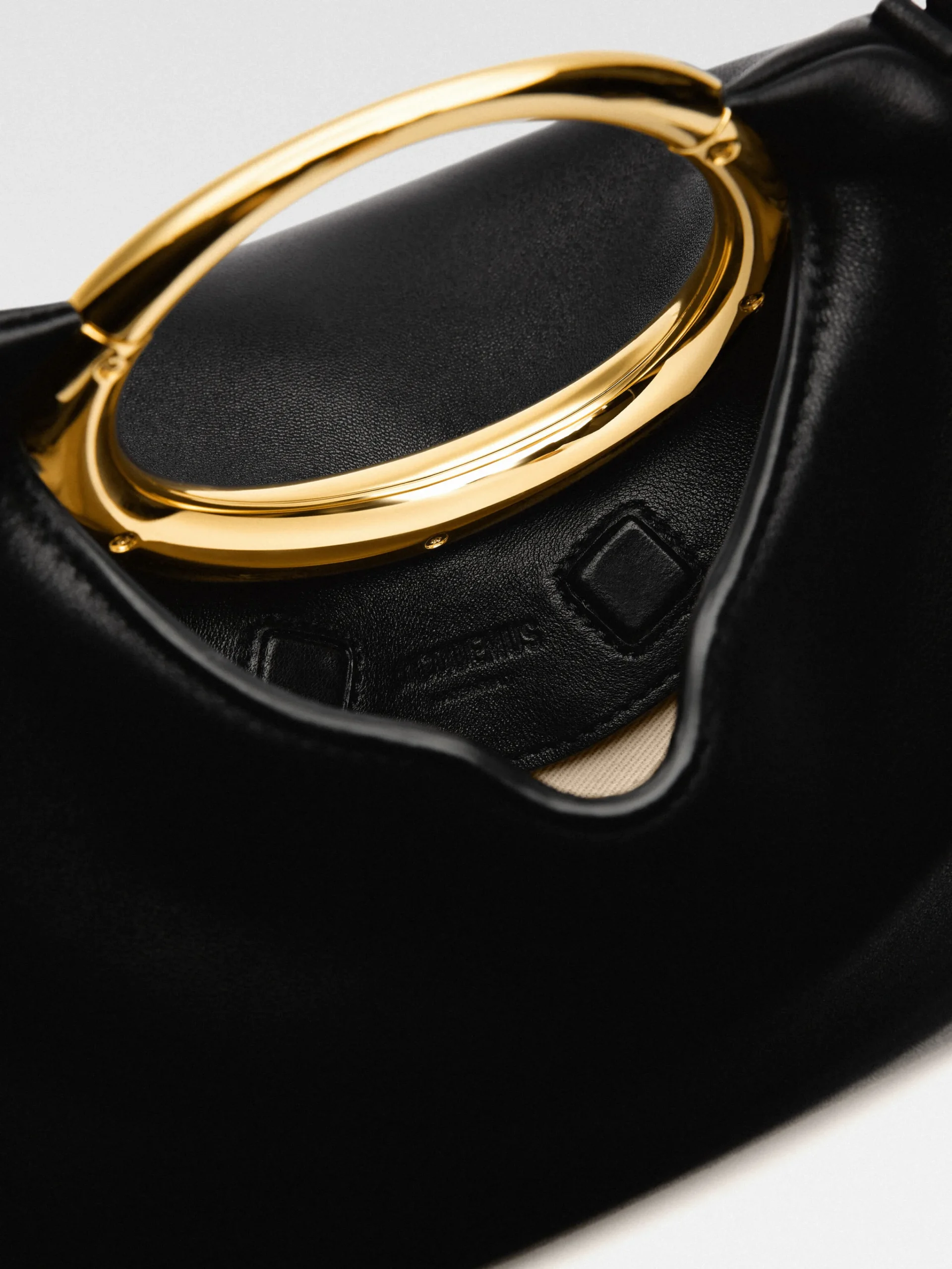 Hot Jacquemus De Calino Black