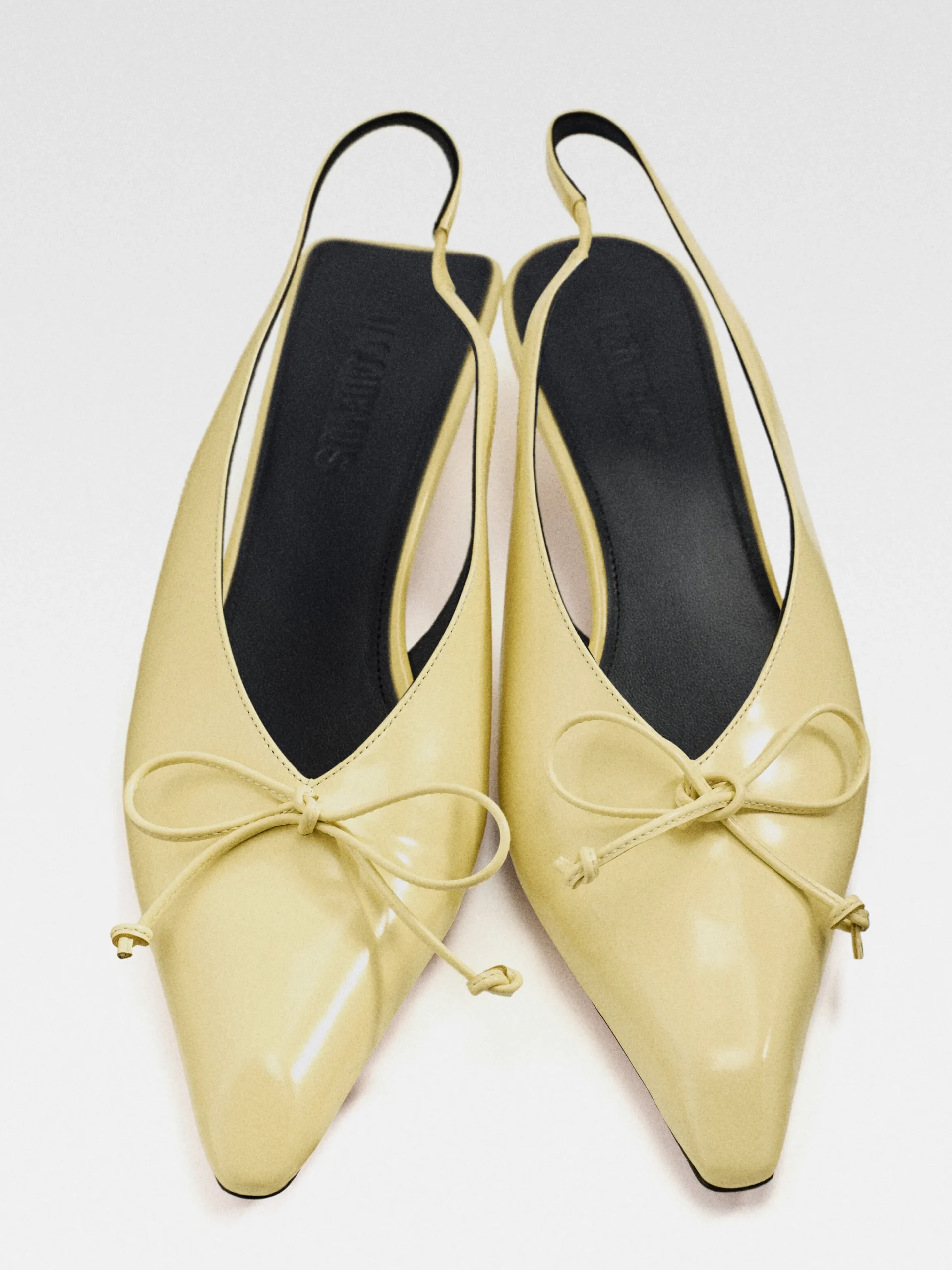 Outlet Jacquemus De Cubisto lage slingbacks PaleYellow