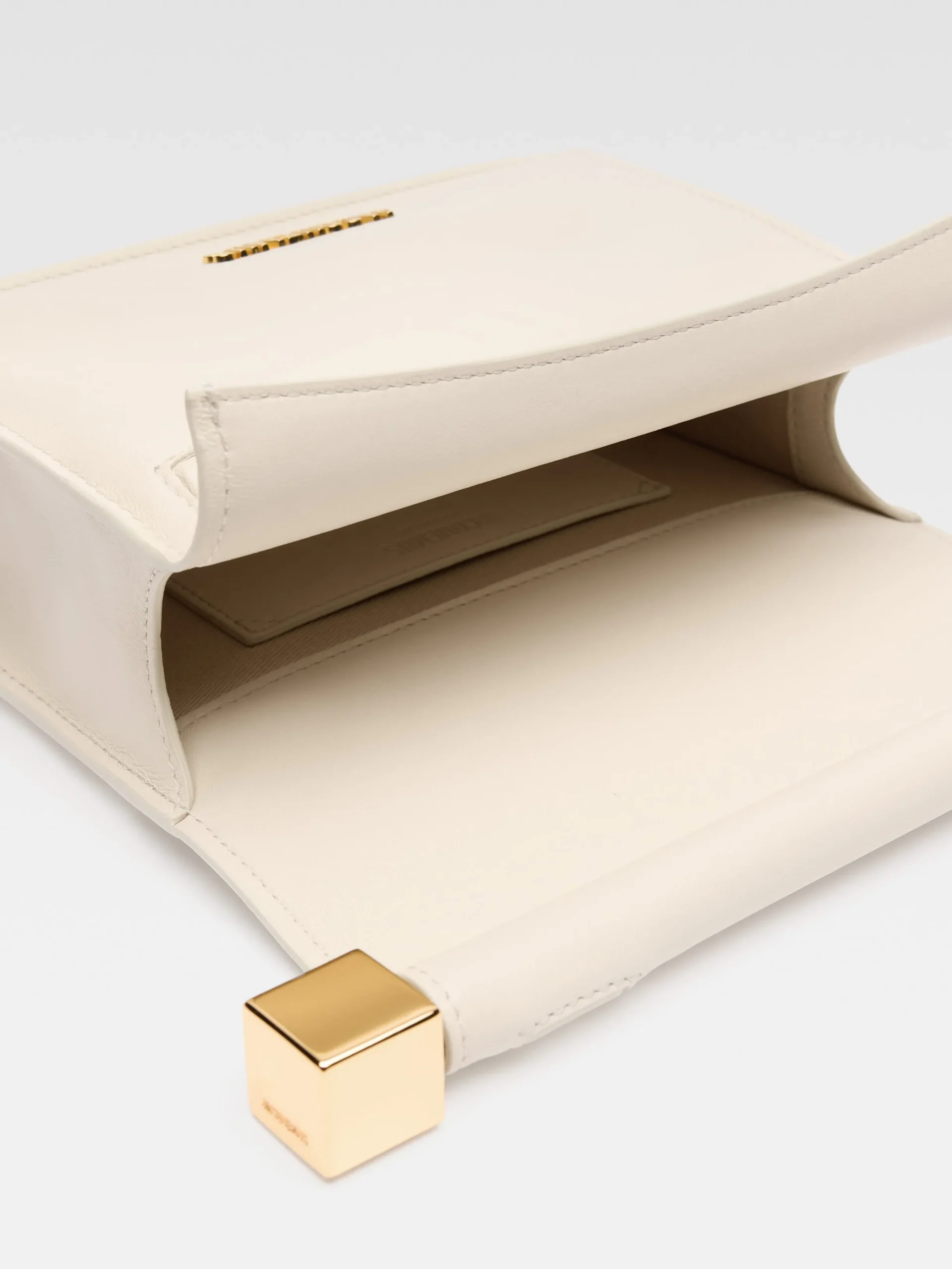 New Jacquemus De kleine Rond Carré clutch LightIvory