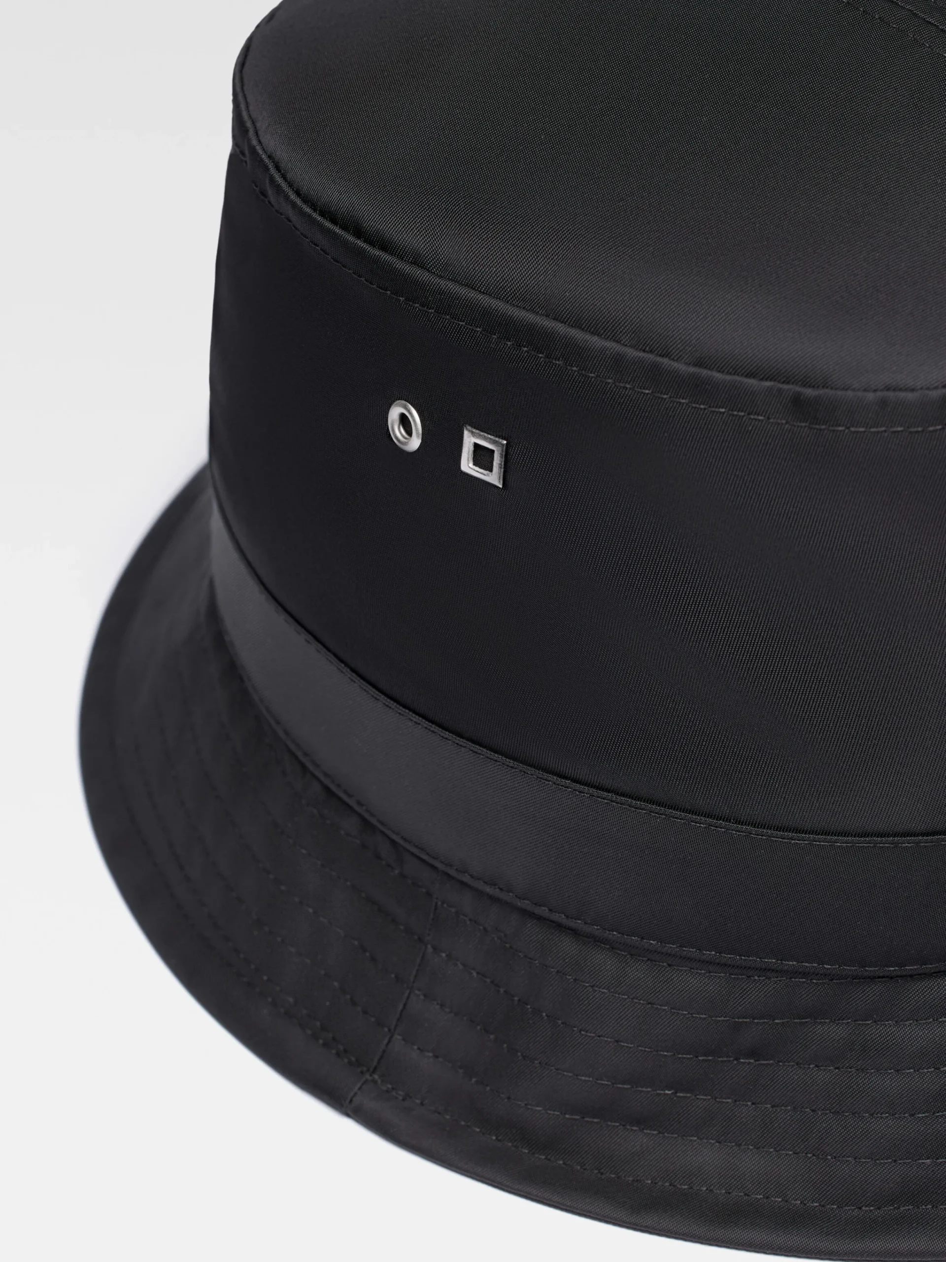 New Jacquemus De Ovalie emmerhoed Black
