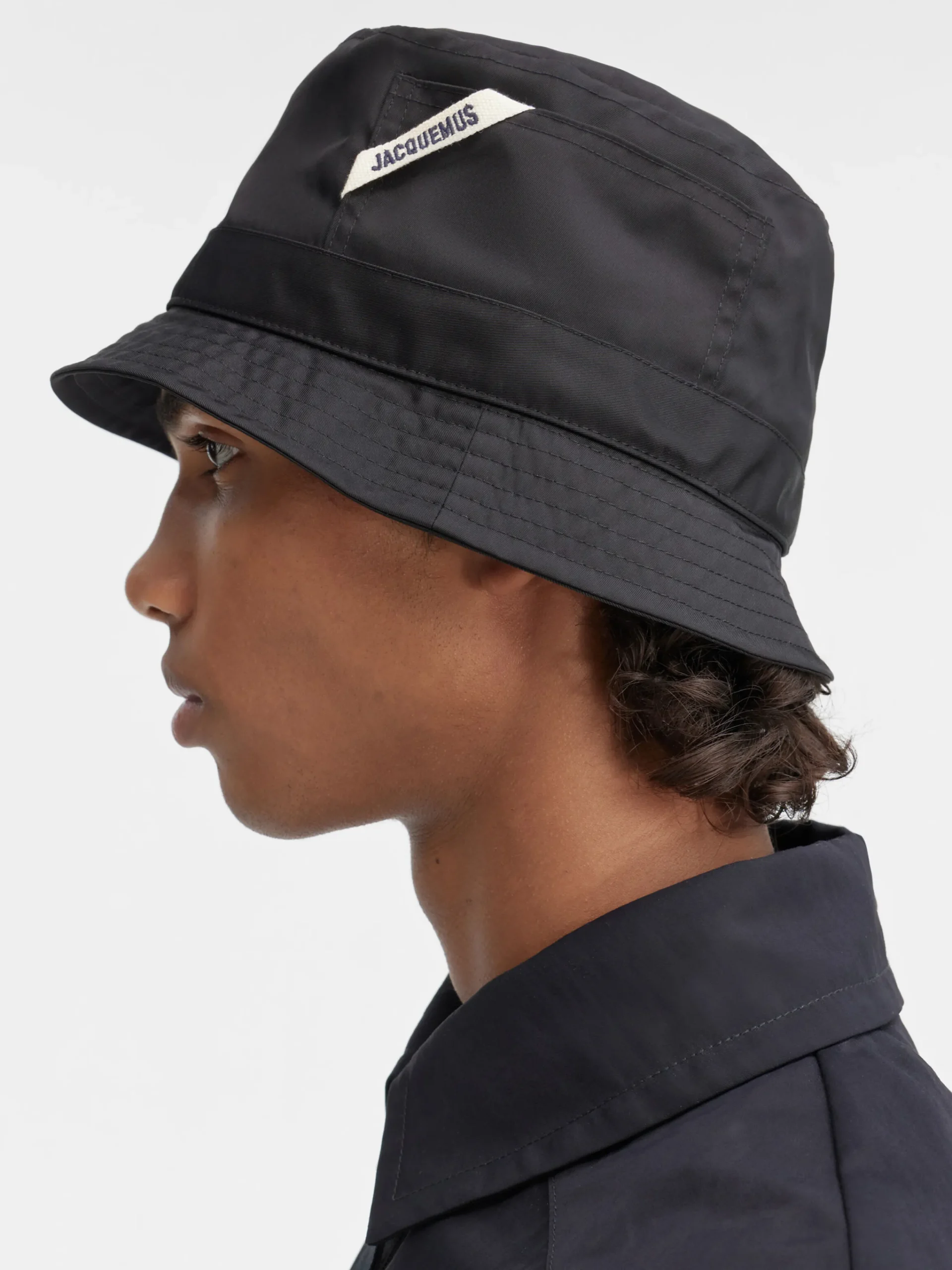 New Jacquemus De Ovalie emmerhoed Black