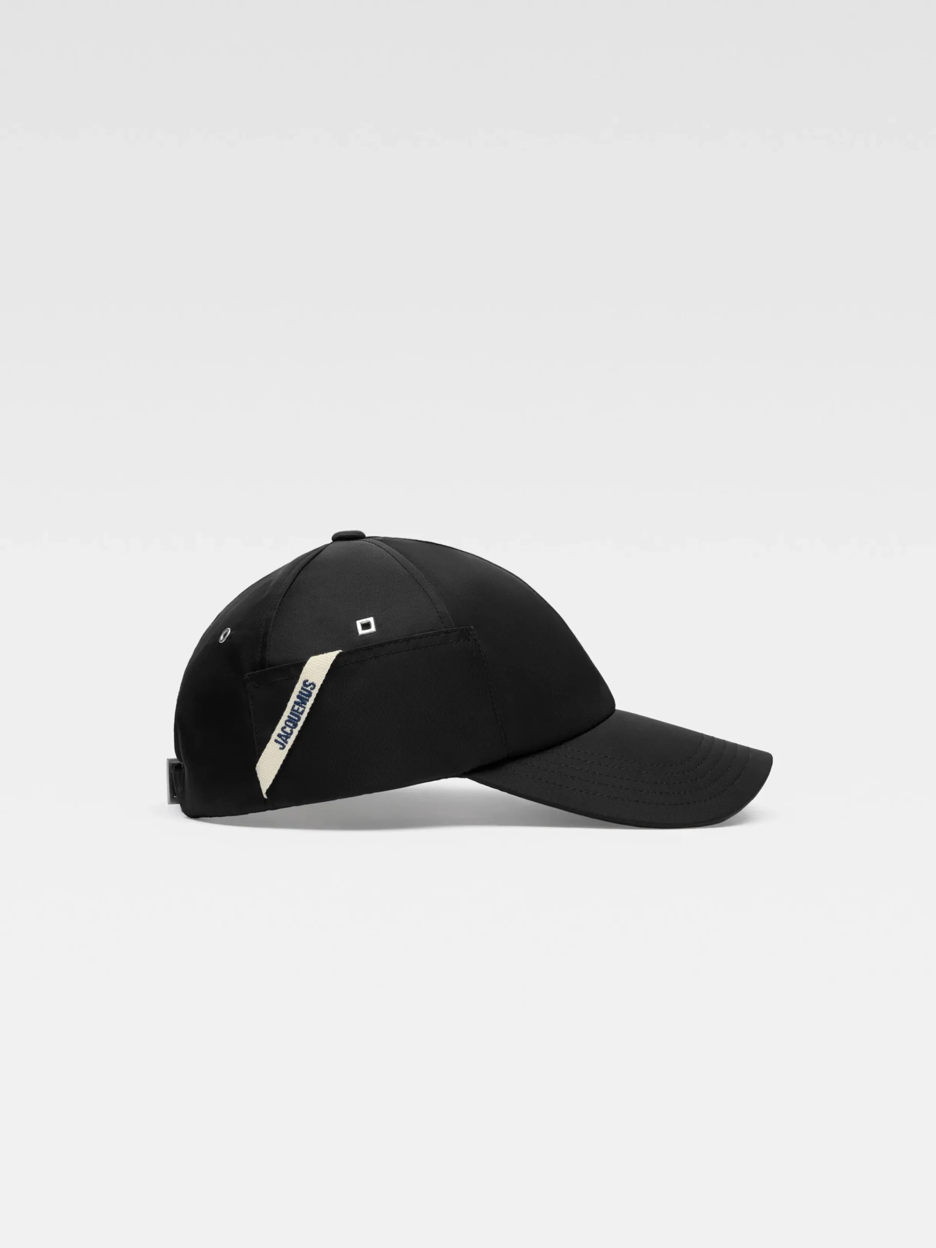 Fashion Jacquemus De Ovalie pet Black