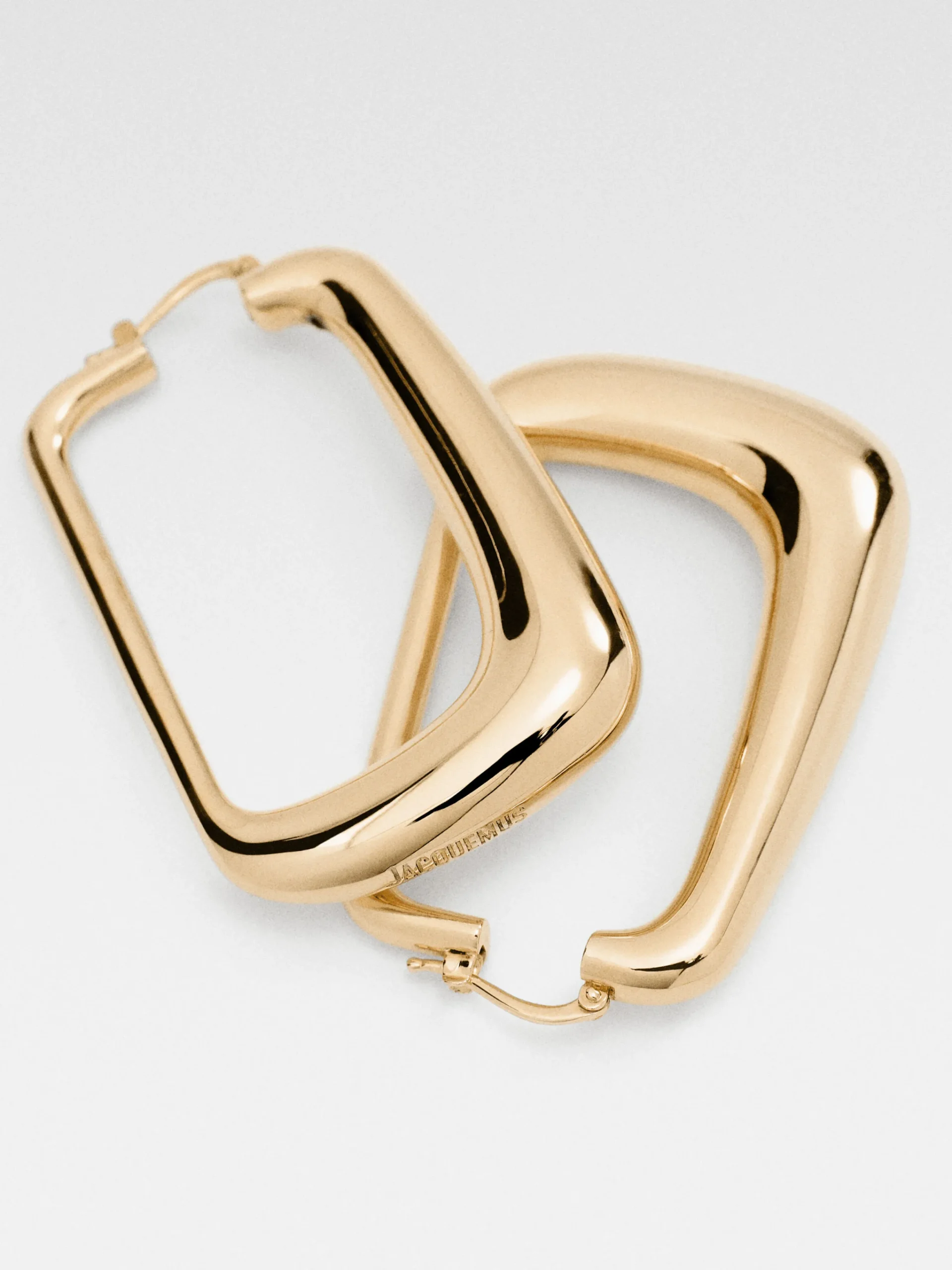 Best Jacquemus De Ovalo oorbellen LightGold