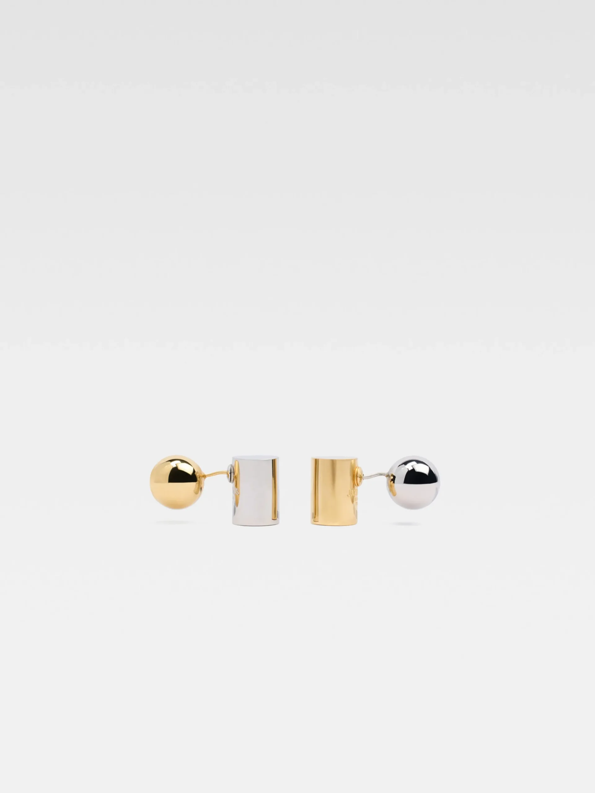 Online Jacquemus De Perlina oorbellen