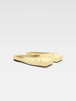 Best Jacquemus De platte balletschoentjes PaleYellow
