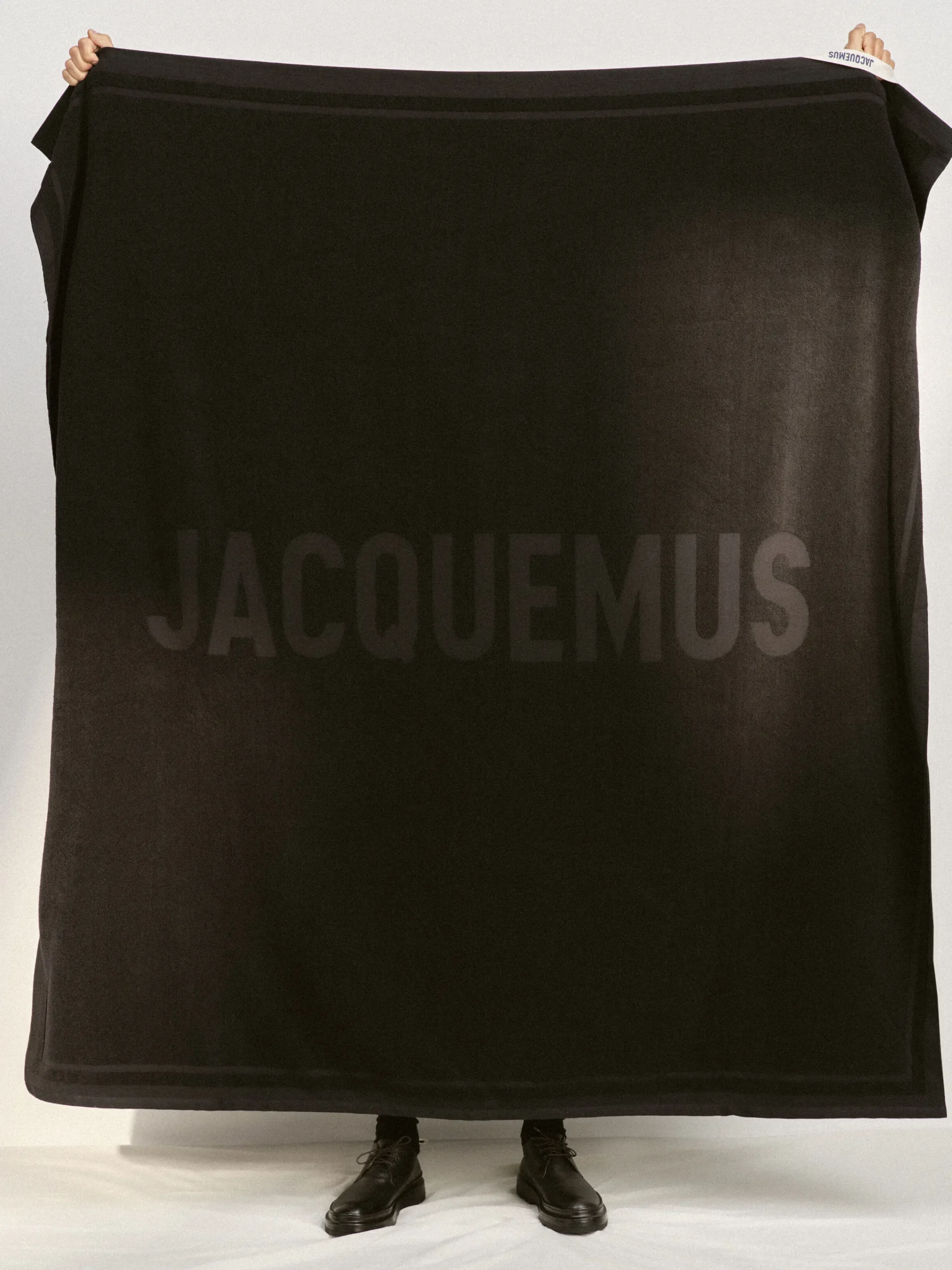 Clearance Jacquemus Het strandlaken Black