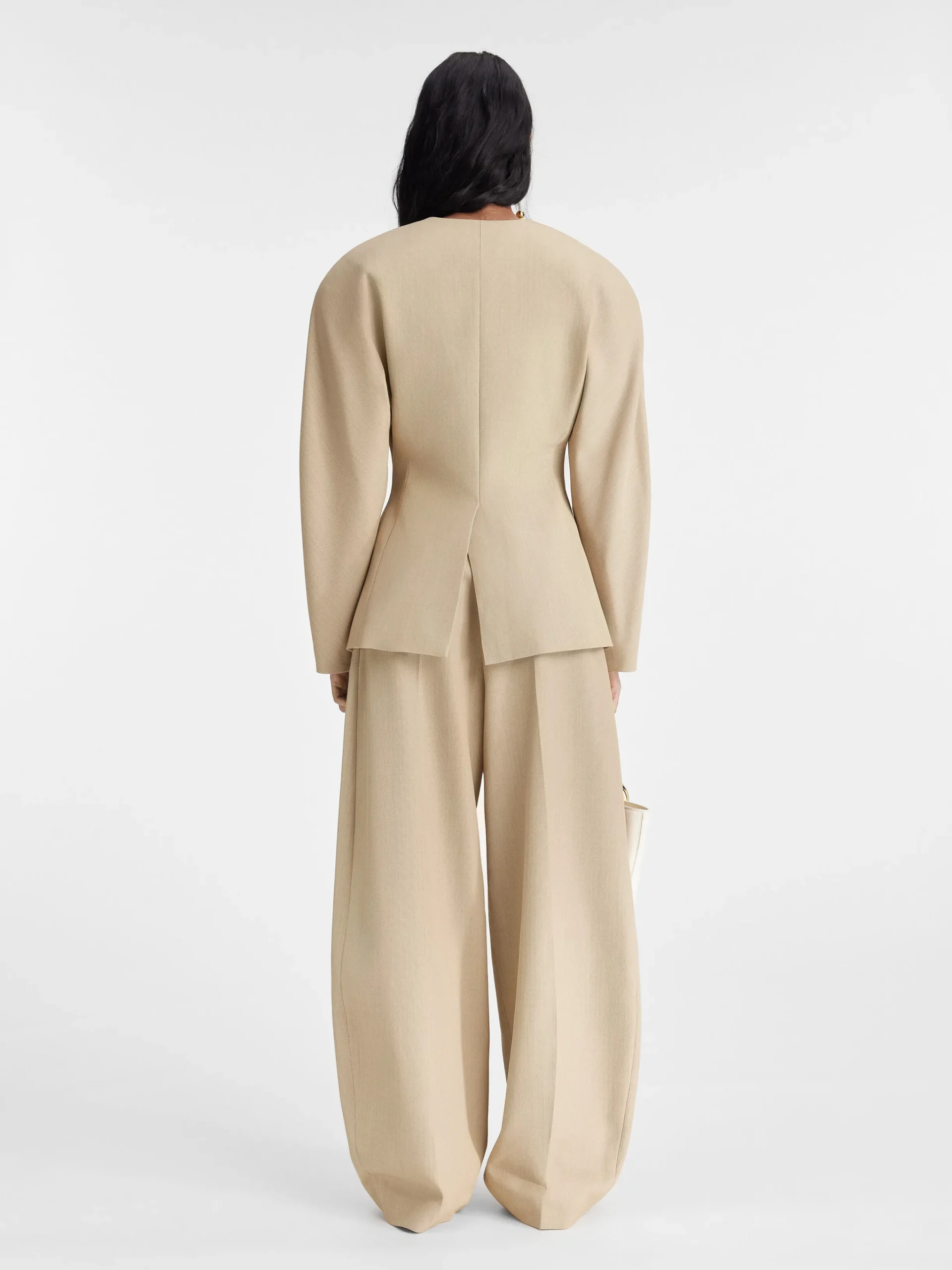 New Jacquemus Het Ovalo jasje Beige