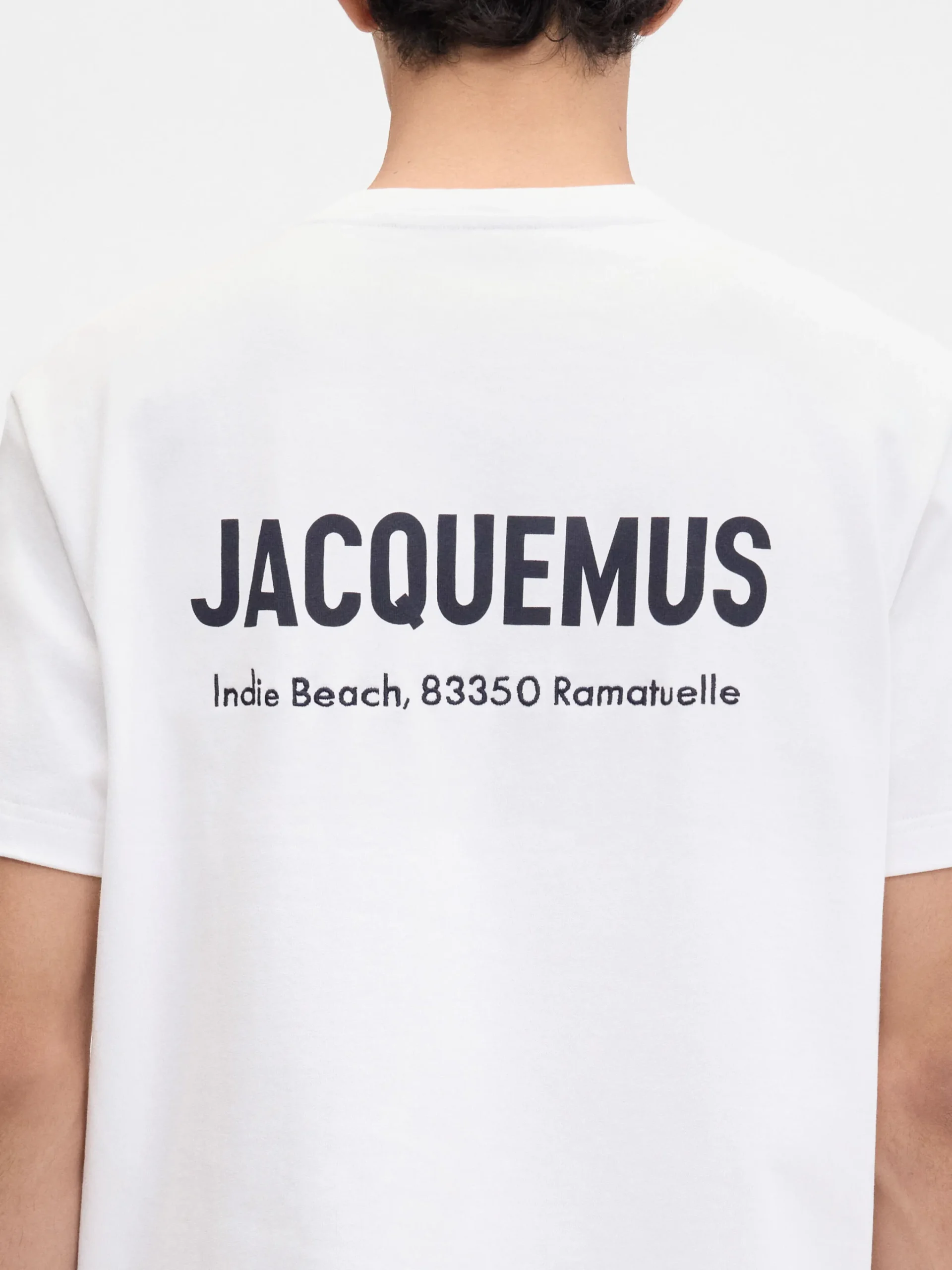 Online Jacquemus Het Saint Tropez Indie Beach T-shirt met adres SaintTropezIndie
