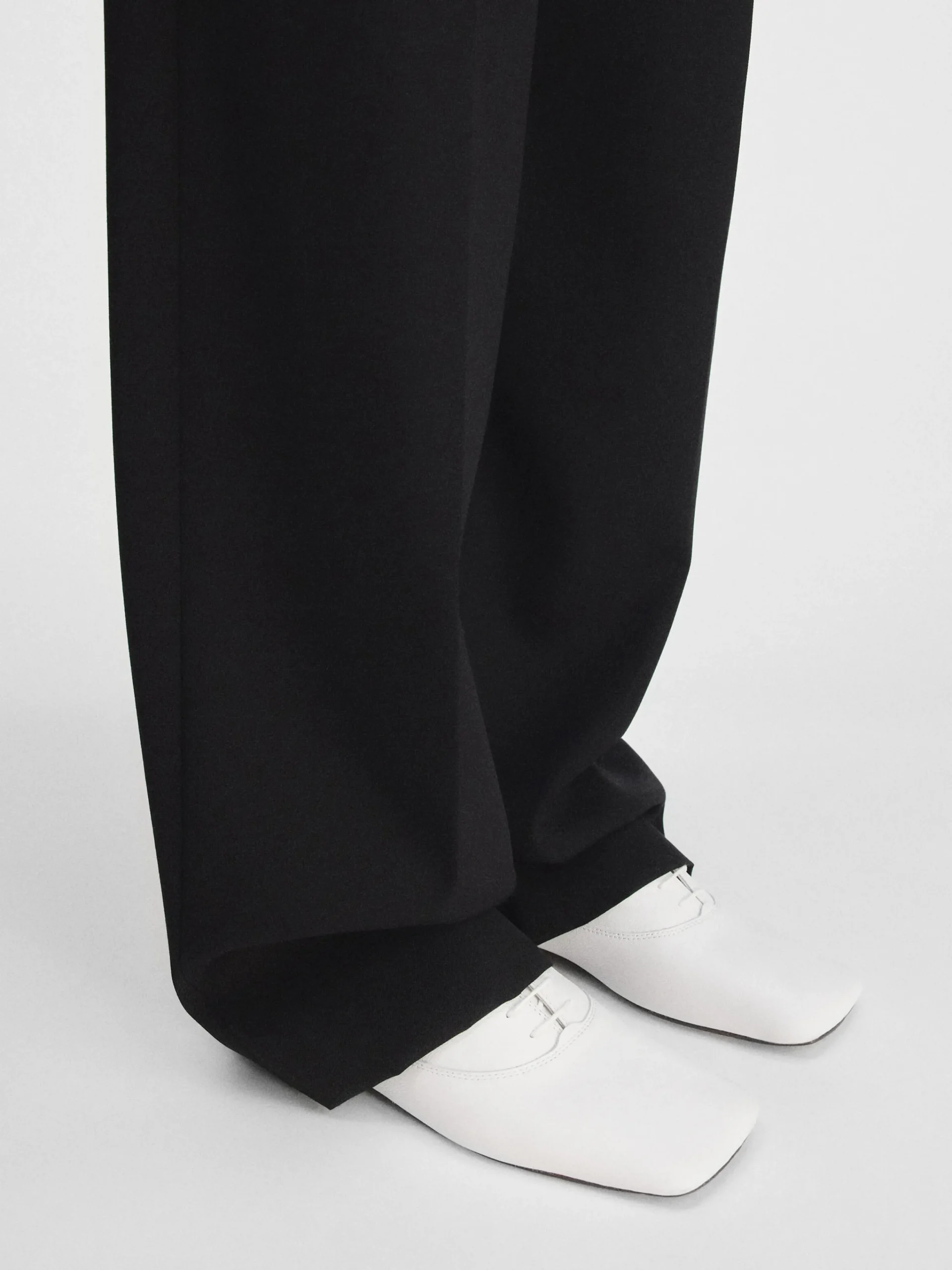 Sale Jacquemus Zizi Repetto White
